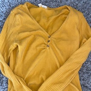 Yellow medium long sleeve shirt